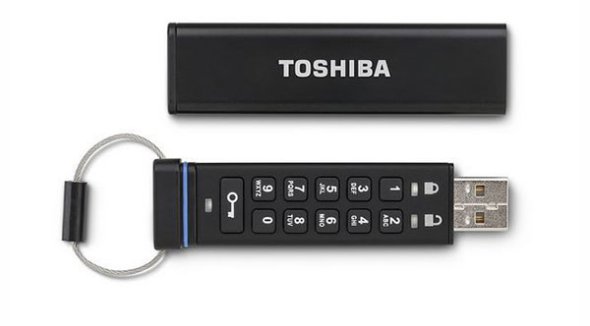 Toshiba Encrypted USB Flash Drive: Ένα flash drive με ενσωματωμένο keypad για αποκρυπτογράφηση των δεδομένων