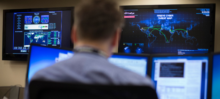 cyber708a.jpg