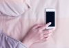 Το smartphone βλάπτει σοβαρά τον ύπνο