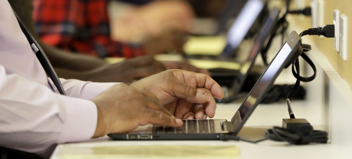 laptop.23.6.708.jpg