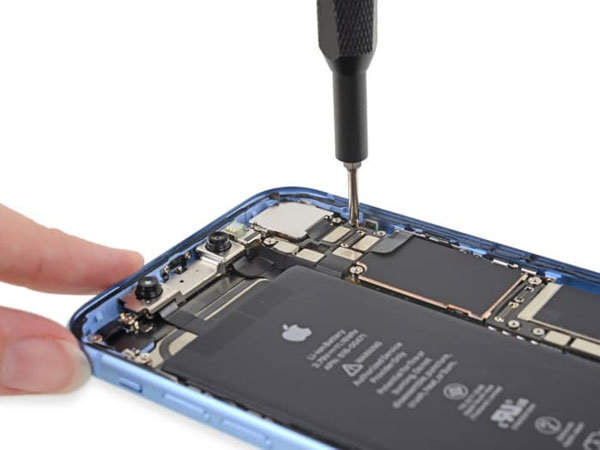 iphone_xr_ifixit.jpg