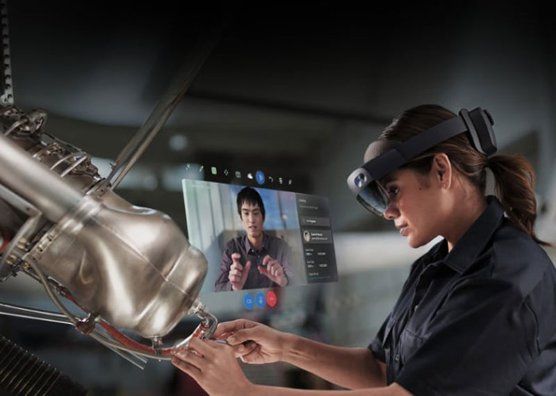 microsoft_hololens_2_official_6.jpg