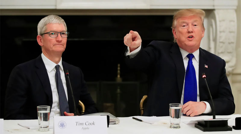 tim_apple.jpg