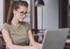 Πώς να γράφεις και να στέλνεις e-mail «like a boss» -Σχεδιάστρια δημιούργησε ένα απίθανο chart | ΤΕΧΝΟΛΟΓΙΑ