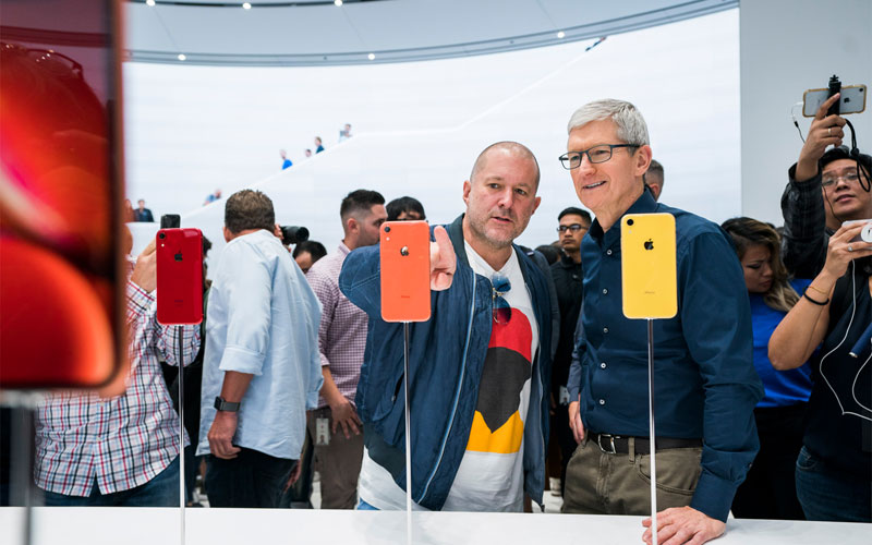 jony_ivy_tim_cook.jpg