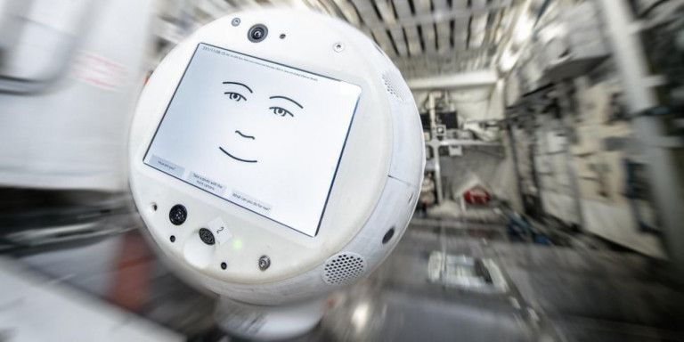 cimon-robot-diastima-6-12-19_0.jpg