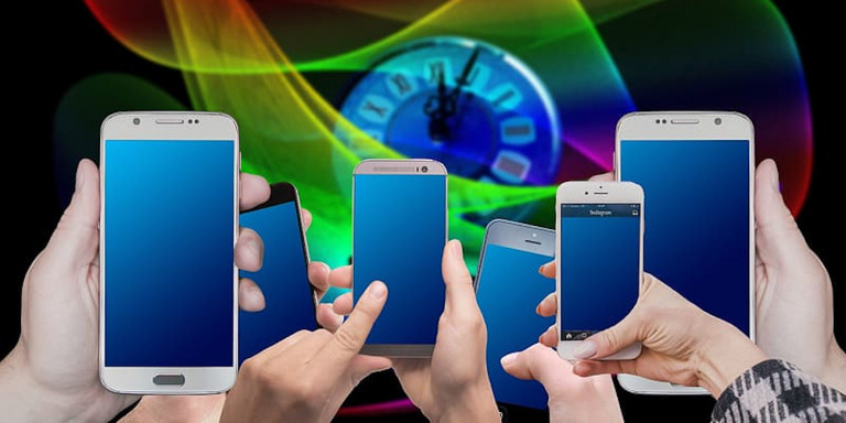 android-smartphones.jpg