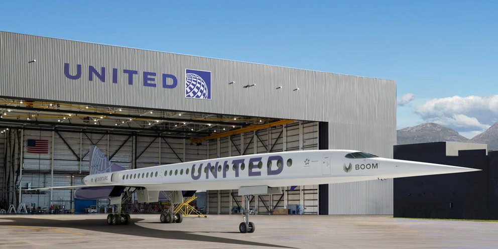 aeroplano-united-iperixitiko.jpeg
