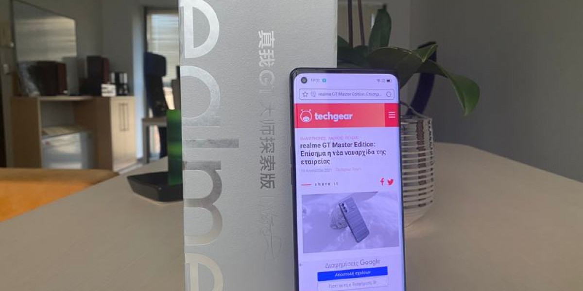 realme-gt-explorer-master-techgear-review-2.jpg