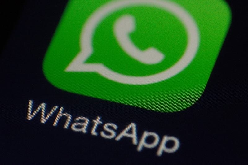 whatsapp-reactions.jpg