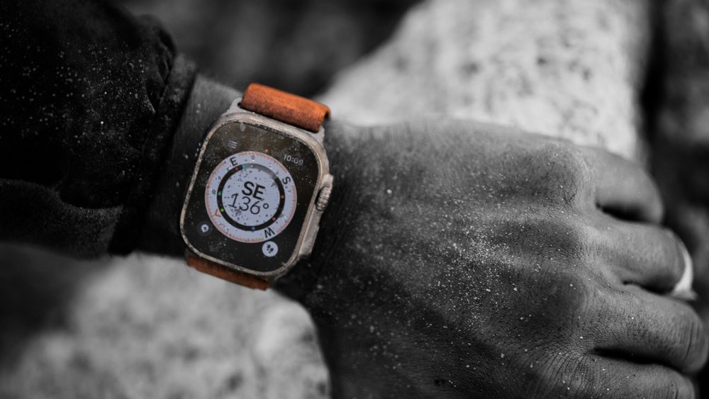 apple-watch-ultra-hammer-test.jpg