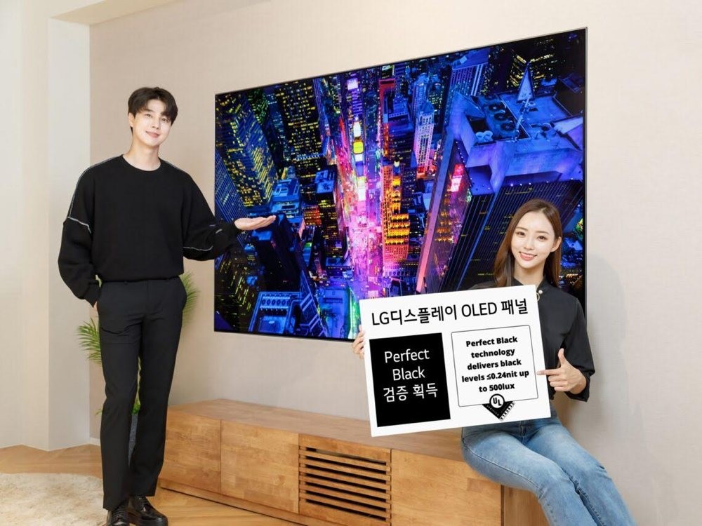 lg-oled-panels-perfect-black.jpg