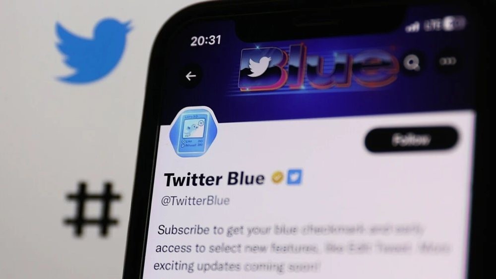 twitter-blue-greece-cyprus.jpg