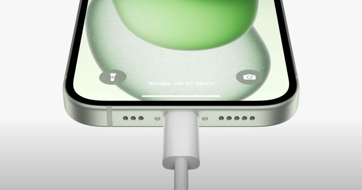 iphone-15-pro-max-usb-c.jpg