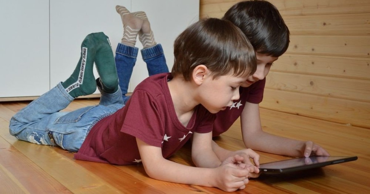 kids-screen.jpg