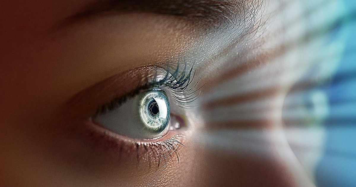 contact-lenses-infrared.jpg