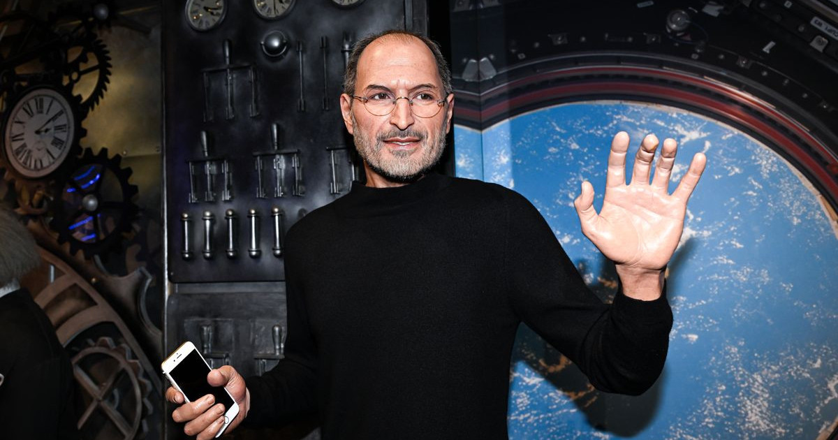 steve-jobs-left-handed.jpg