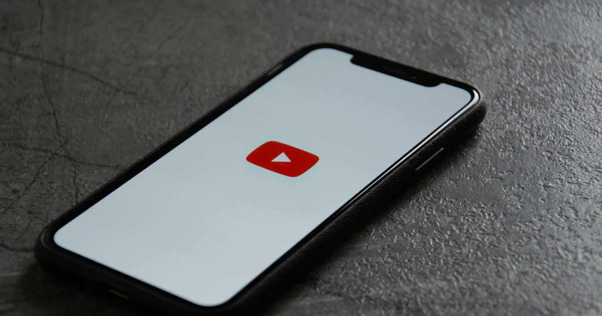 youtube-ios-background.jpg
