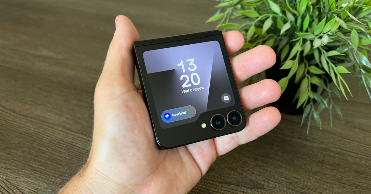samsung-galaxy-z-flip7-fe-techgear-review.jpg