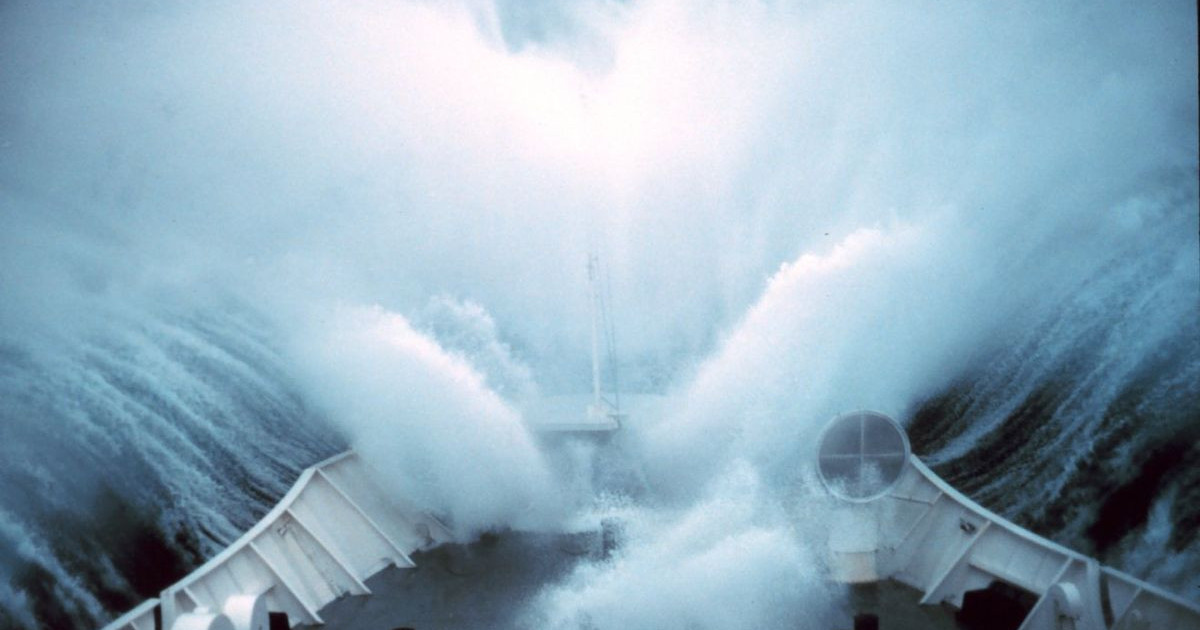 sentinel-6b-sea.jpg