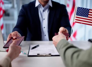 Ταξίδι στις ΗΠΑ; Θα αποκαλύπτεις υποχρεωτικά το ιστορικό σου στα social media!