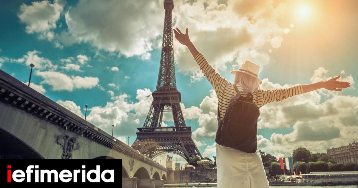woman-paris-social-media.jpg