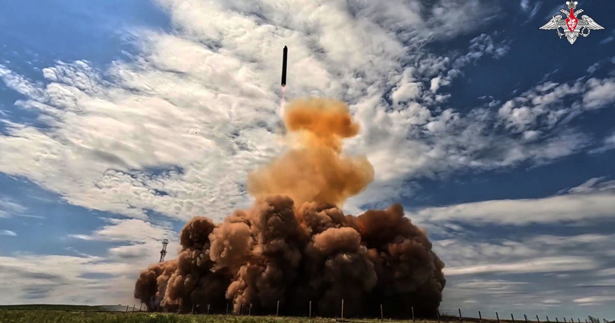 satan-ii-missile.jpg