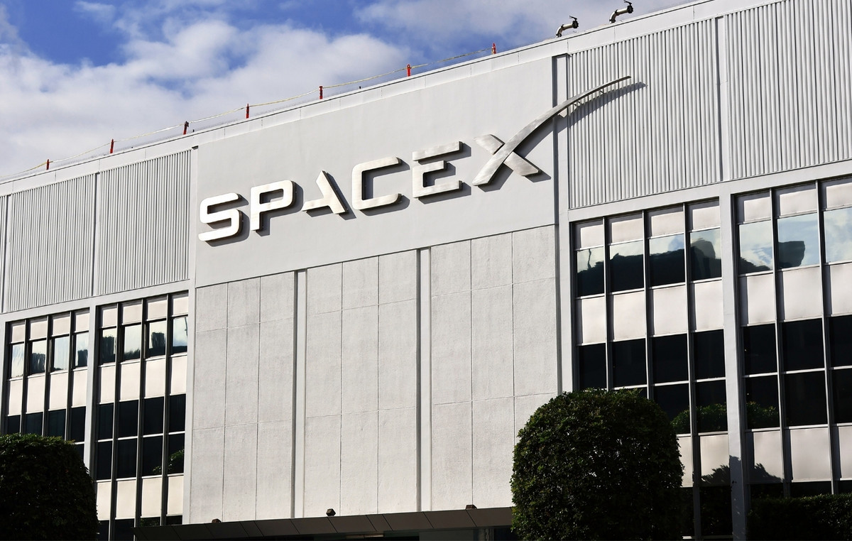 spacex-1.jpg