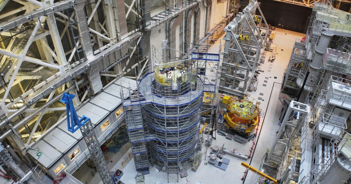us-iter-central-solenoid.jpg