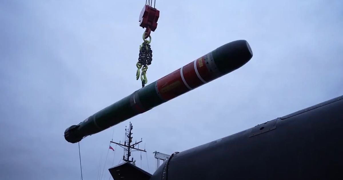 torpedo-autonomous-submarine.jpg